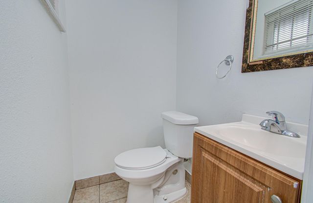 2130 Bunzel Street, Houston, TX 77088