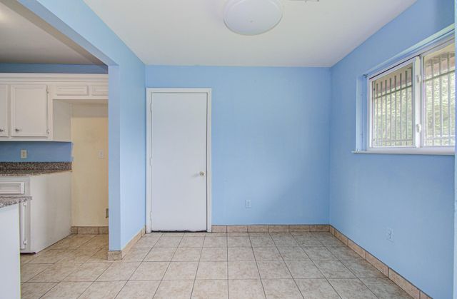 2130 Bunzel Street, Houston, TX 77088