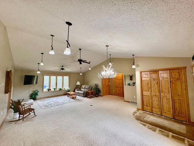 11777 State Highway 11 SE, Baudette, MN 56623