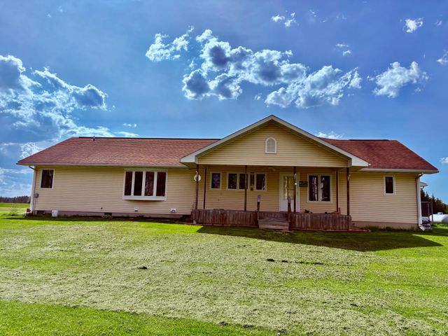 11777 State Highway 11 SE, Baudette, MN 56623