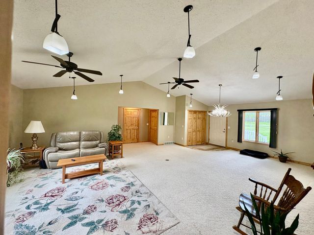 11777 State Highway 11 SE, Baudette, MN 56623