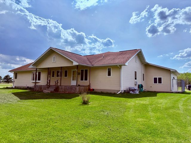 11777 State Highway 11 SE, Baudette, MN 56623