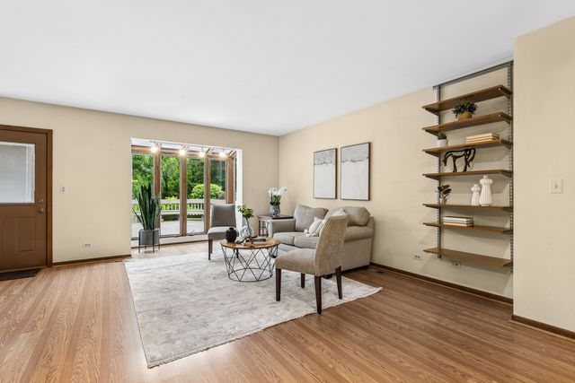 3045 Farner Court, Riverwoods, IL 60015