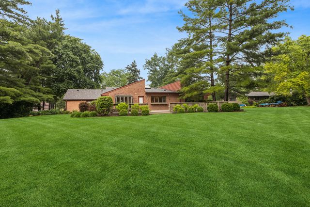 3045 Farner Court, Riverwoods, IL 60015