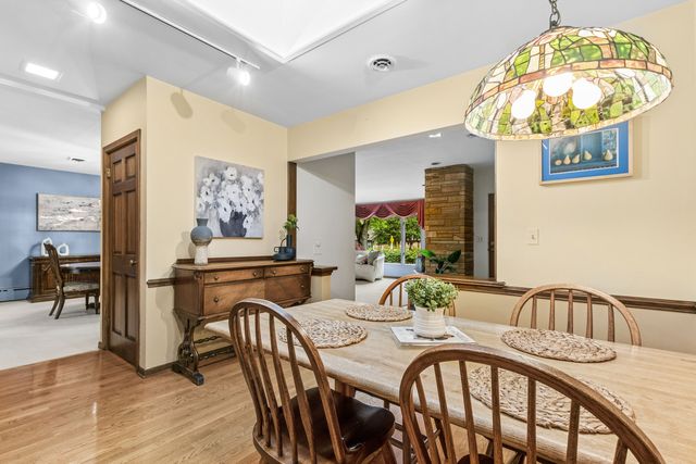 3045 Farner Court, Riverwoods, IL 60015