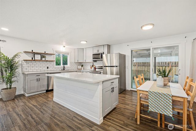 9011 washington Boulevard SW, Lakewood, WA 98498