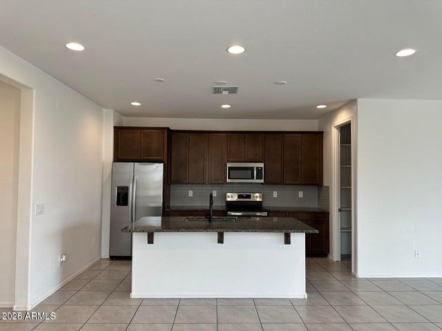 122 S SIENA Lane, Casa Grande, AZ 85122