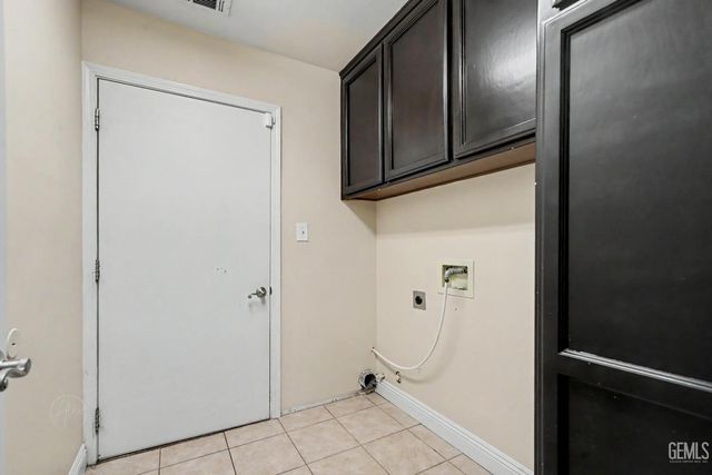 4706 Bay View Court, Bakersfield, CA 93312