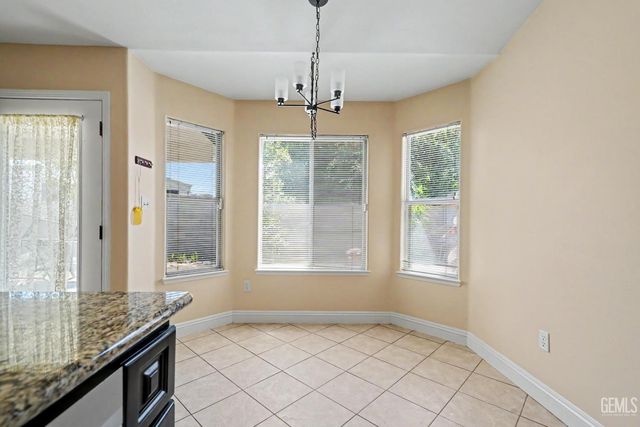 4706 Bay View Court, Bakersfield, CA 93312