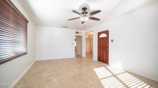 1728 W AVALON Drive, Phoenix, AZ 85015