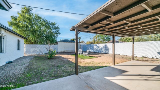 1728 W AVALON Drive, Phoenix, AZ 85015