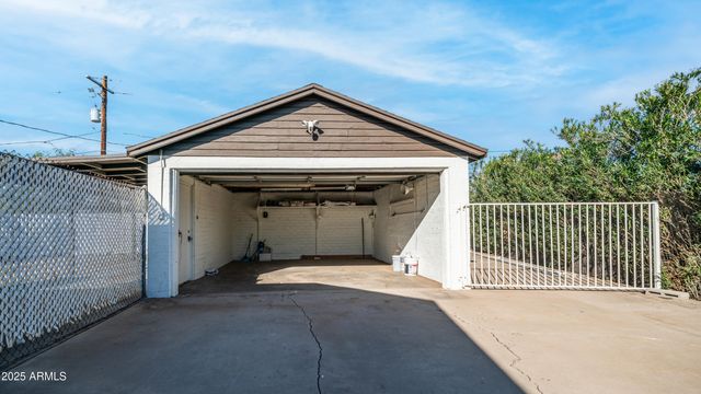 1728 W AVALON Drive, Phoenix, AZ 85015