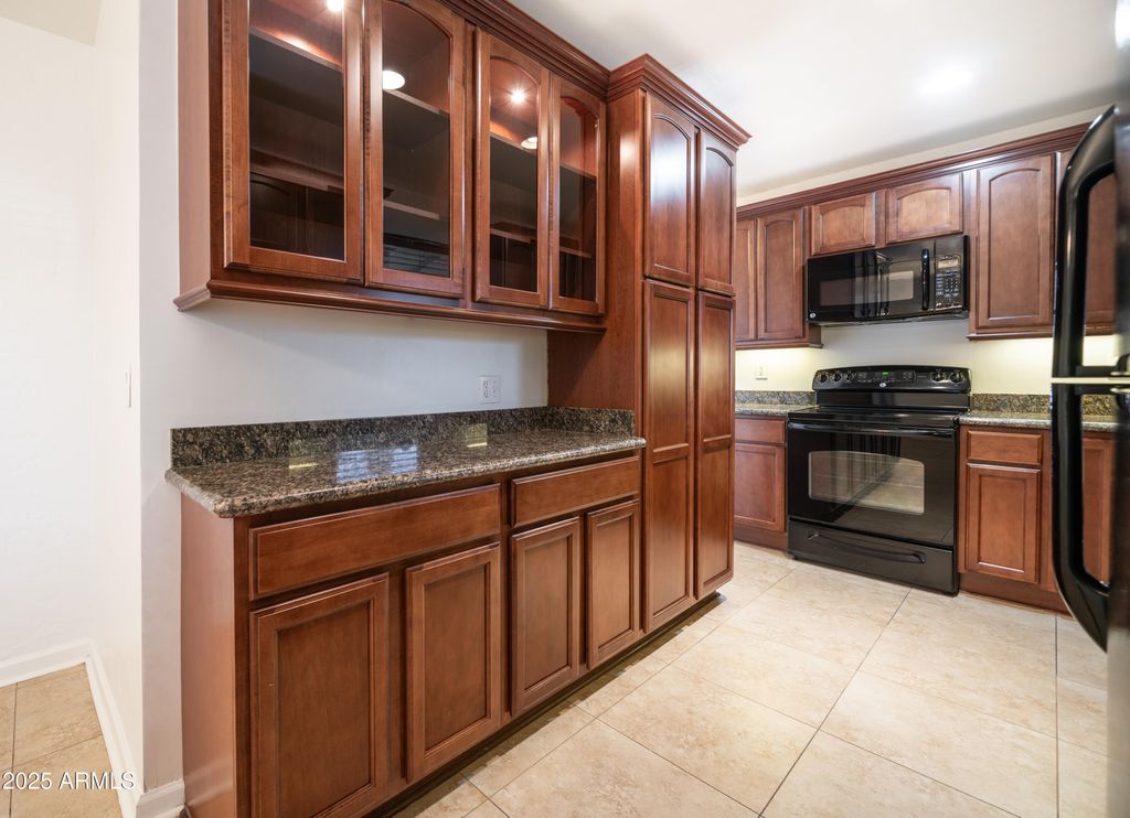 1728 W AVALON Drive, Phoenix, AZ 85015 — photo 4