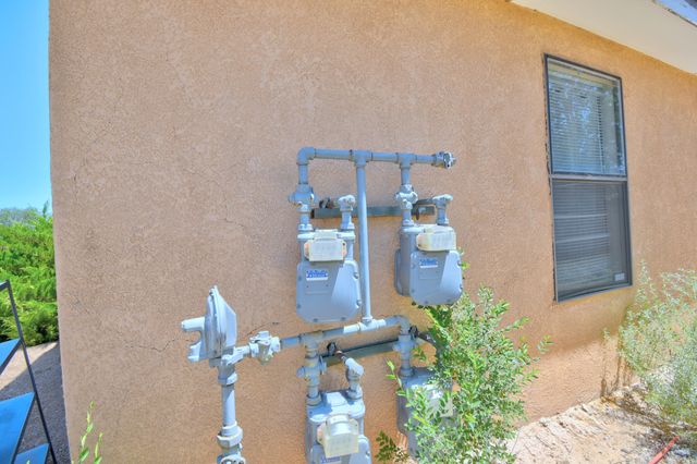 533 Vancouver Road SE, Rio Rancho, NM 87124