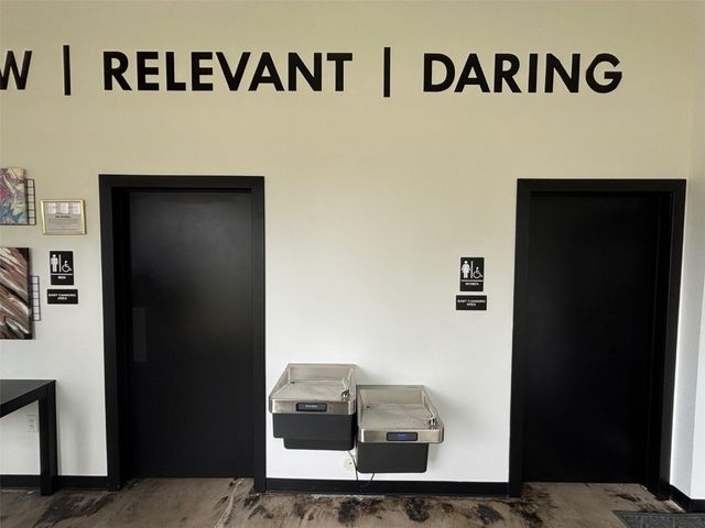 1200 NW Ellis Boulevard, Cedar Rapids, IA 52405