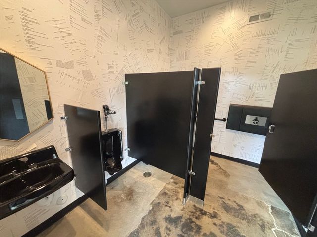 1200 NW Ellis Boulevard, Cedar Rapids, IA 52405