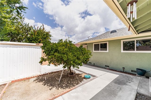 760 N Pine St, Orange, CA 92867