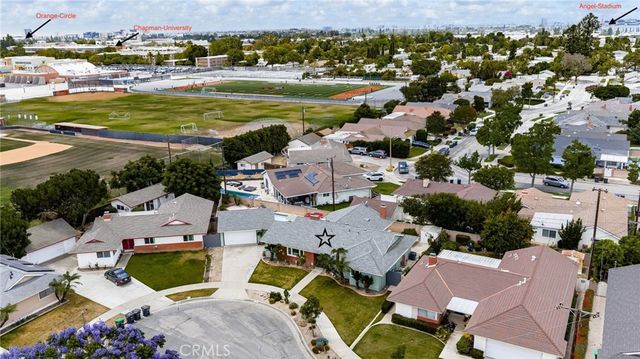 760 N Pine St, Orange, CA 92867