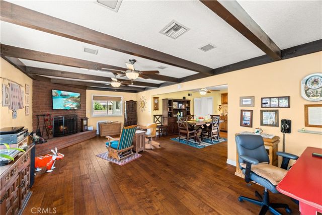 760 N Pine St, Orange, CA 92867