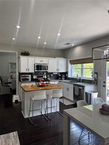 530 Sessingham Court, Johns Creek, GA 30005