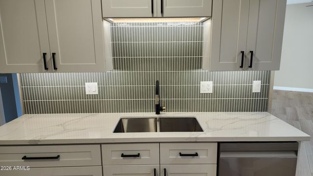 14043 N PALM RIDGE Drive, Sun City, AZ 85351