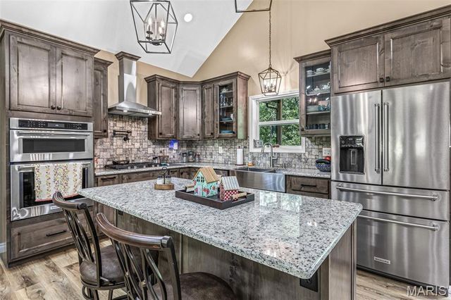 10473 S Rose Edge Drive, Bonne Terre, MO 63628