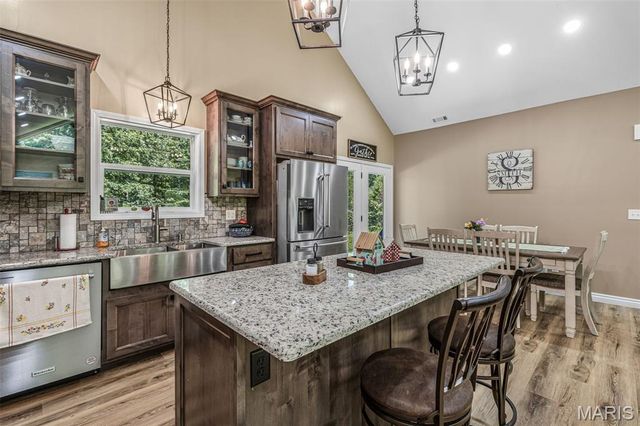 10473 S Rose Edge Drive, Bonne Terre, MO 63628