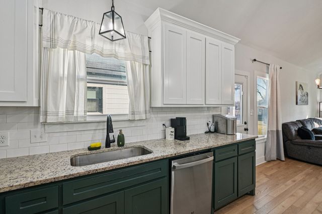 1607 E Terrell Avenue, Fort Worth, TX 76104