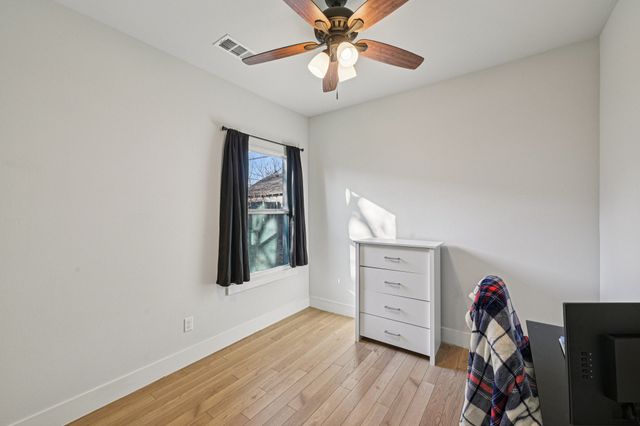 1607 E Terrell Avenue, Fort Worth, TX 76104