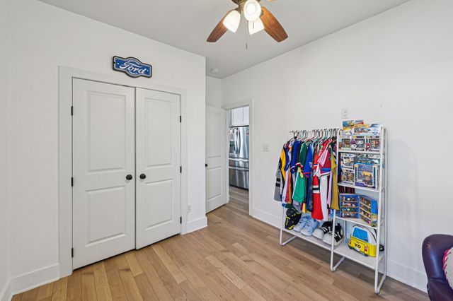 1607 E Terrell Avenue, Fort Worth, TX 76104