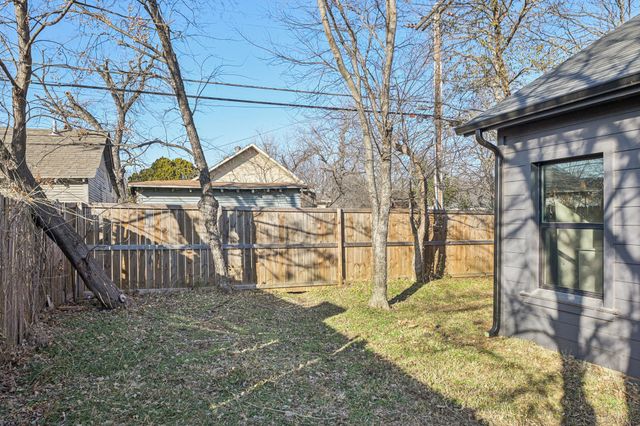 1607 E Terrell Avenue, Fort Worth, TX 76104