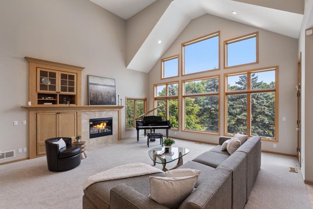7602 S Bay Circle, Bloomington, MN 55438