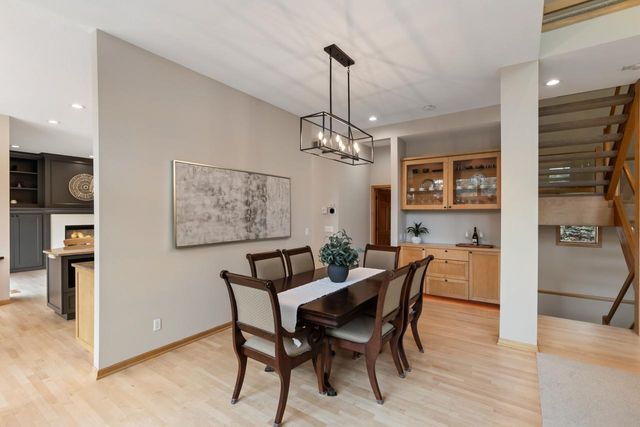 7602 S Bay Circle, Bloomington, MN 55438