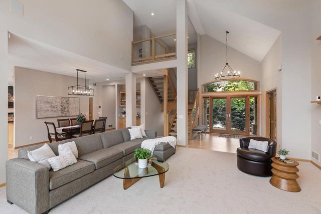 7602 S Bay Circle, Bloomington, MN 55438