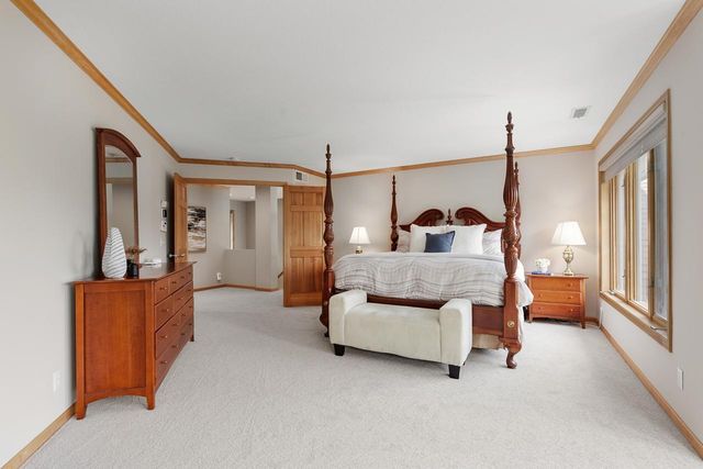 7602 S Bay Circle, Bloomington, MN 55438