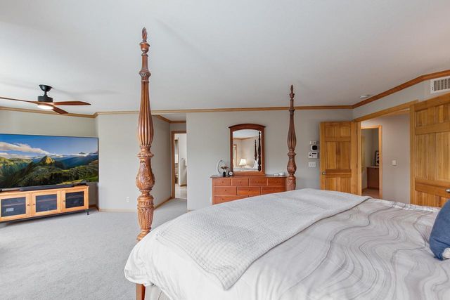 7602 S Bay Circle, Bloomington, MN 55438