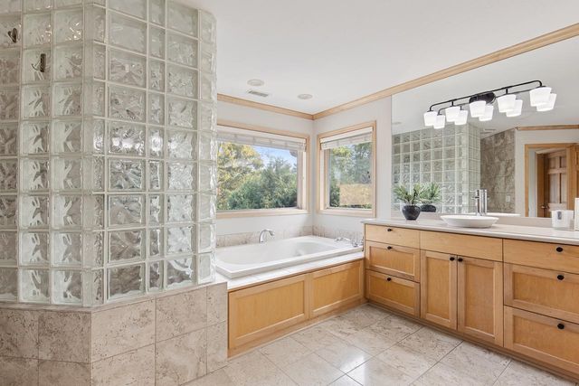 7602 S Bay Circle, Bloomington, MN 55438