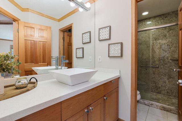 7602 S Bay Circle, Bloomington, MN 55438