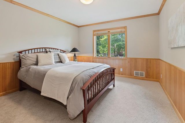 7602 S Bay Circle, Bloomington, MN 55438