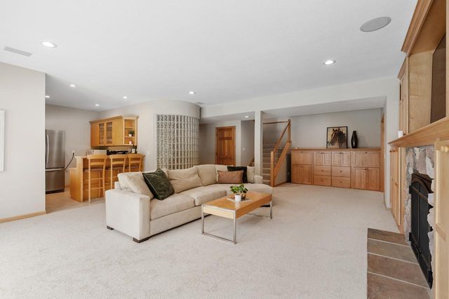 7602 S Bay Circle, Bloomington, MN 55438