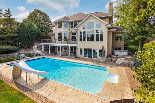 7602 S Bay Circle, Bloomington, MN 55438