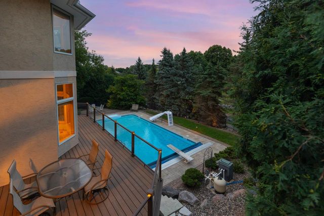 7602 S Bay Circle, Bloomington, MN 55438