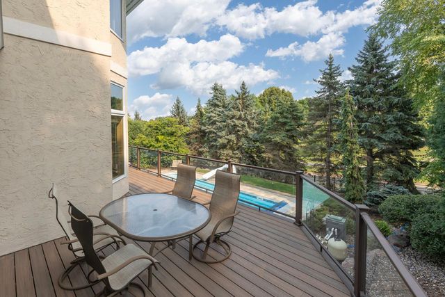 7602 S Bay Circle, Bloomington, MN 55438