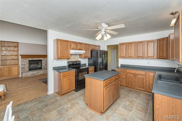 8124 Ems Crossing Lane, Hillsboro, MO 63050