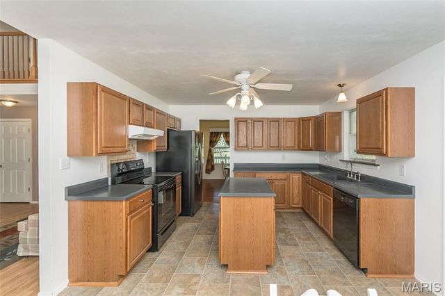 8124 Ems Crossing Lane, Hillsboro, MO 63050