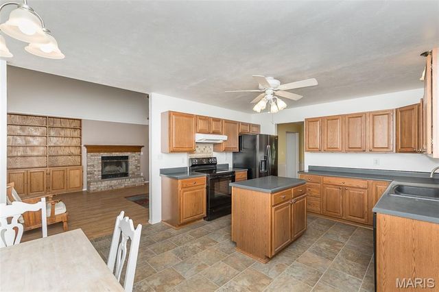 8124 Ems Crossing Lane, Hillsboro, MO 63050