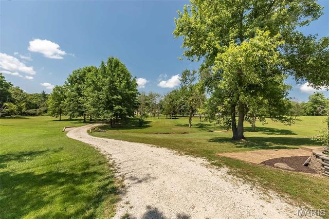 8124 Ems Crossing Lane, Hillsboro, MO 63050