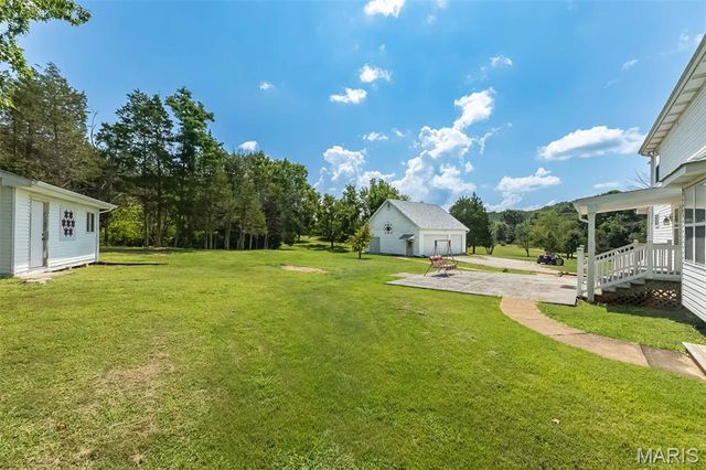8124 Ems Crossing Lane, Hillsboro, MO 63050