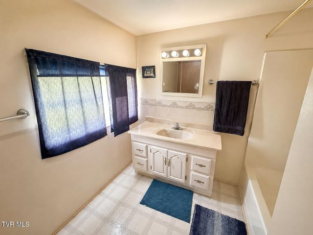 18204 Nordyke Road, Bristol, VA 24202