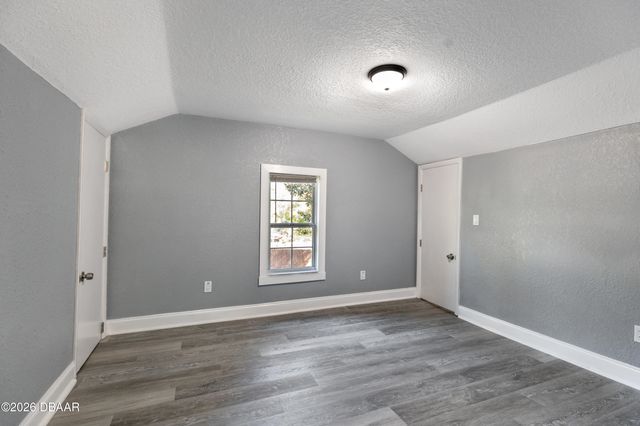 1102 E Voorhis Avenue, Deland, FL 32724